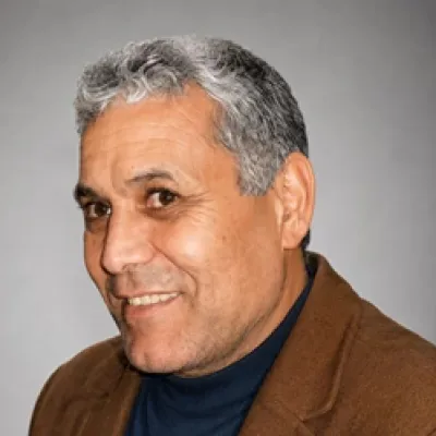 ميلود خيزار
