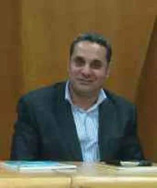 أشرف عزمي