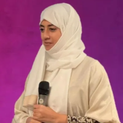 الكاتبة ماجدة عبد الله