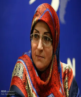 أمل طنانة