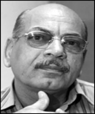 علي جعفر العلاق