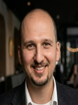 مازن أكثم سليمان
