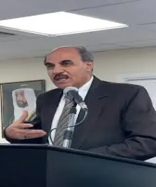 أكرم جميل قنبس